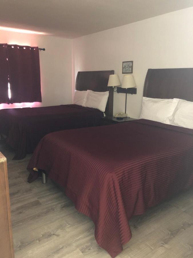 Shelbina Simple Rewards Inn מראה חיצוני תמונה