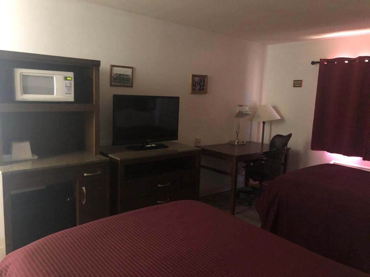 Shelbina Simple Rewards Inn מראה חיצוני תמונה