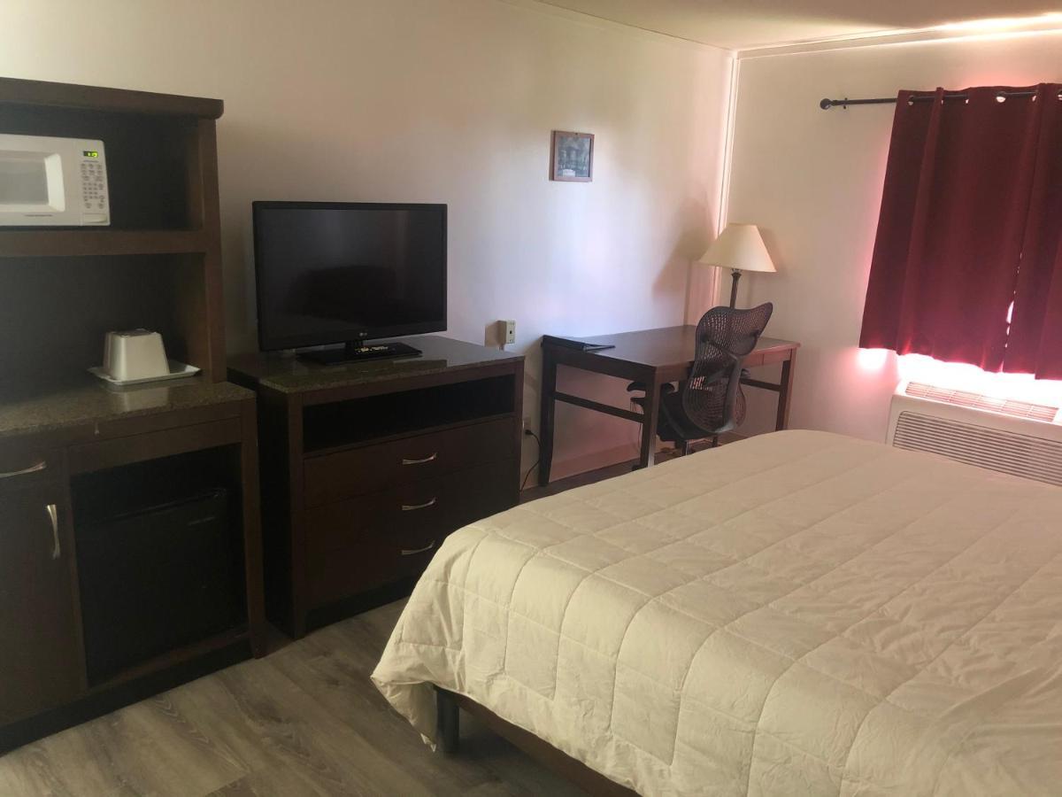 Shelbina Simple Rewards Inn מראה חיצוני תמונה