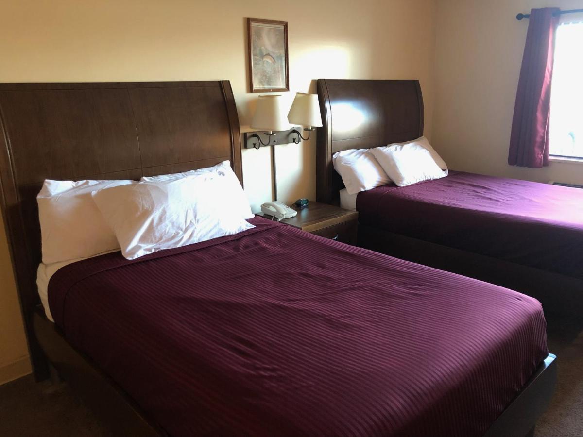 Shelbina Simple Rewards Inn מראה חיצוני תמונה