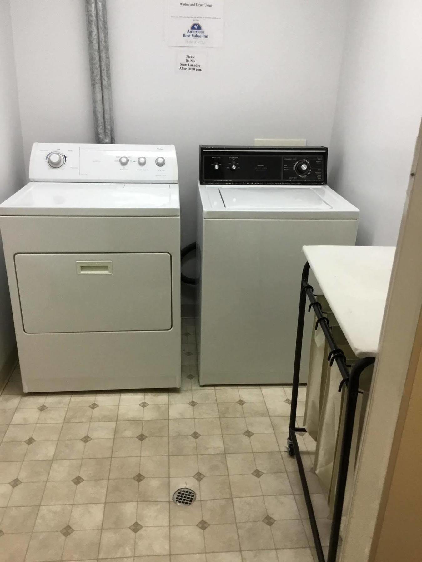 Shelbina Simple Rewards Inn מראה חיצוני תמונה